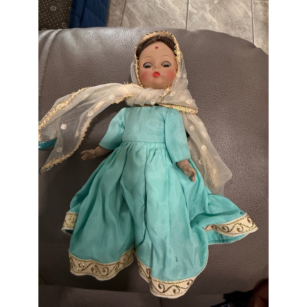 Vintage Indian‎ Doll Traditional Attire Teal Dress Gold Trim Scarf